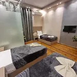 Cairo Plaza, -Suites- Hotel